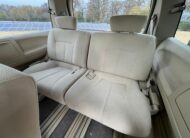 NISSAN ELGRAND 2007, HIGHWAY STAR, 2.5 V6 PETROL FULLY LOADED, 8 SEATER, ALLOYS, PEARL SILVER PAINT, BEIGE CLOTH INTERIOR