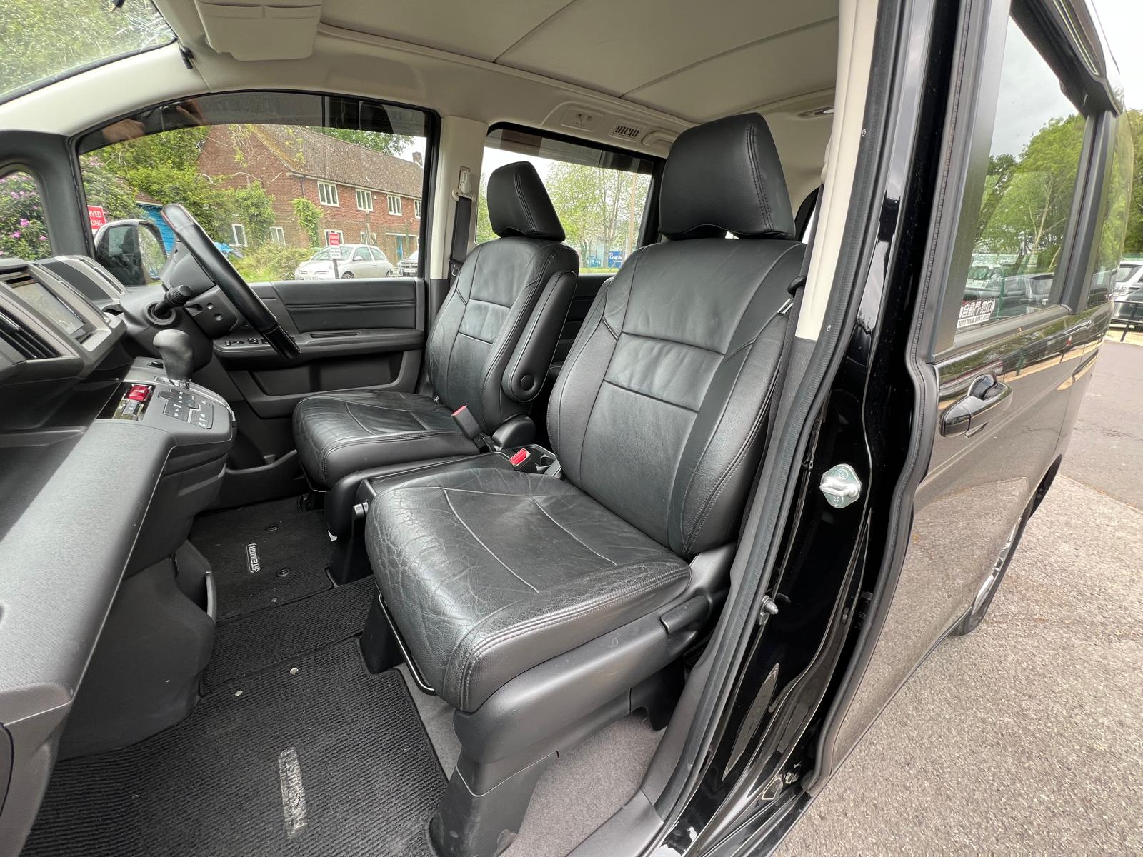 HONDA STEPWAGON 2014, SPADA, 2.0 PETROL FULLY LOADED, 7 SEATER, SUNROOF, PEARL BLACK PAINT, BLACK LEATHER INTERIOR