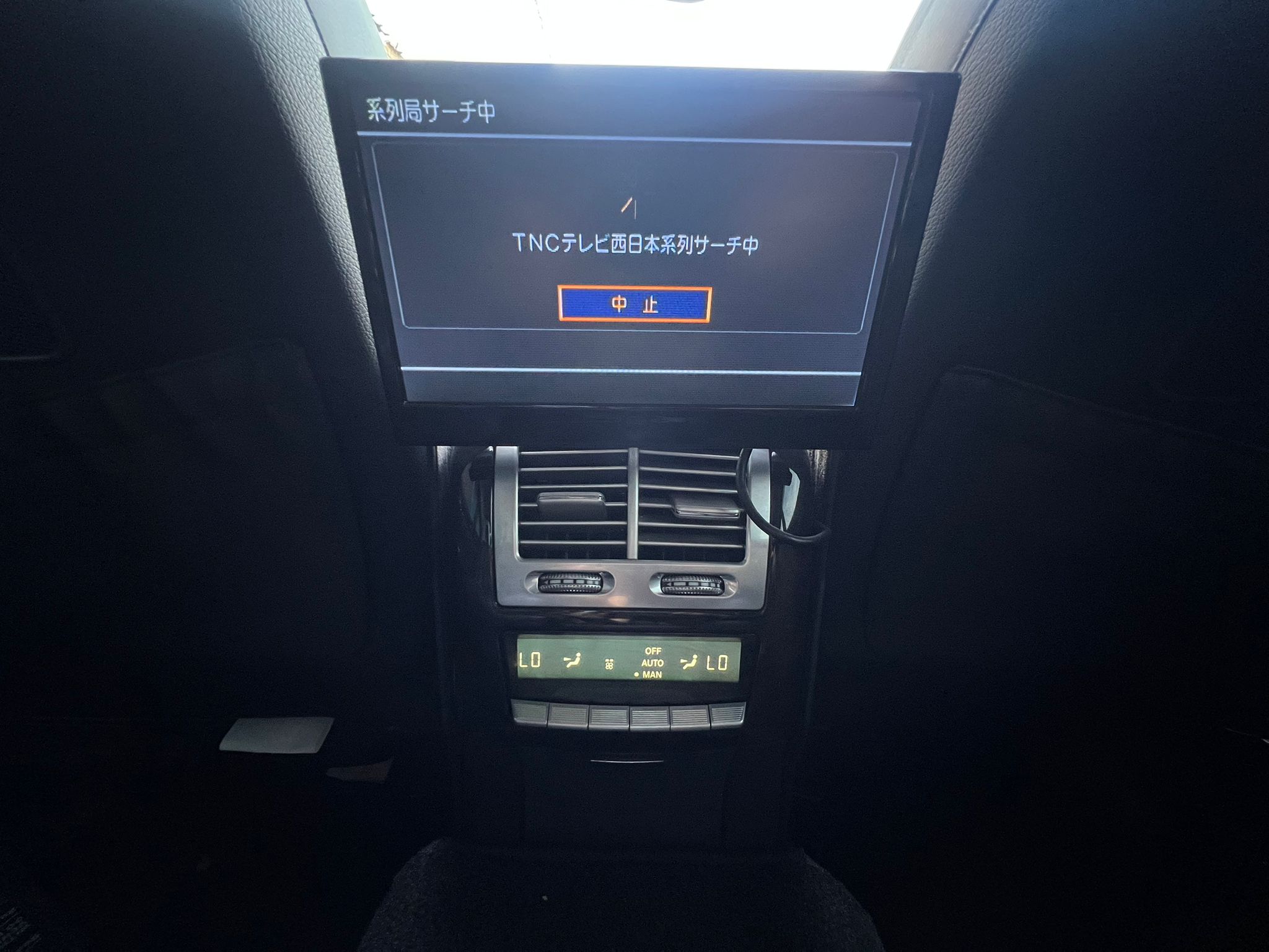 MERCEDES S550 2011, EXECUTIVE, 5.5 V8 PETROL FULLY LOADED, 5 SEATER, IRIDIUM SILVER PAINT, BLACK LEATHER INTERIOR