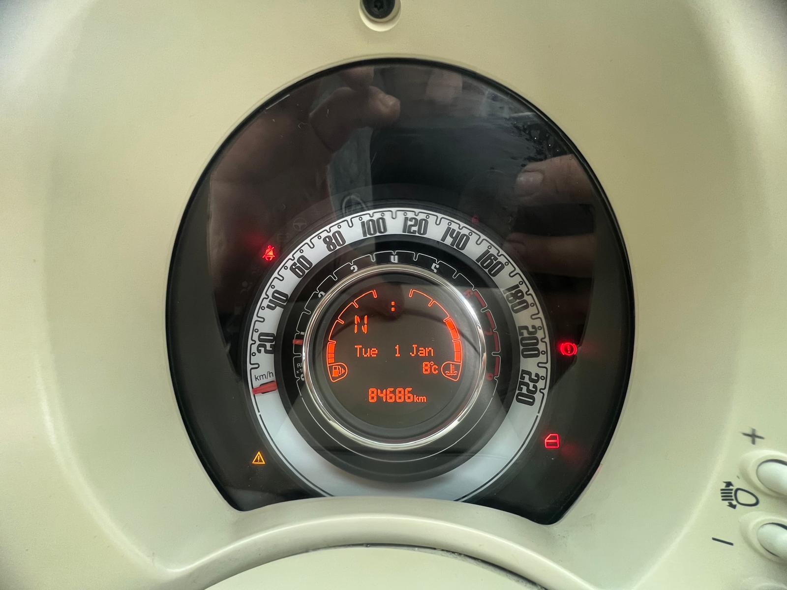 FIAT 500 2014, POP, 1.2 PETROL FULLY LOADED, 4 SEATER, PASODOBLE RED PAINT, GREY AND RED CLOTH INTERIOR